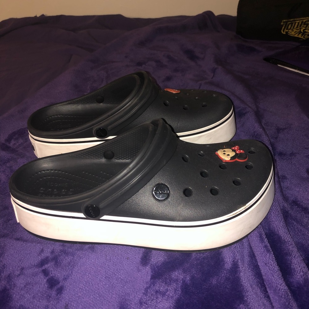 Black Platform crocs (jibbitz not provided)